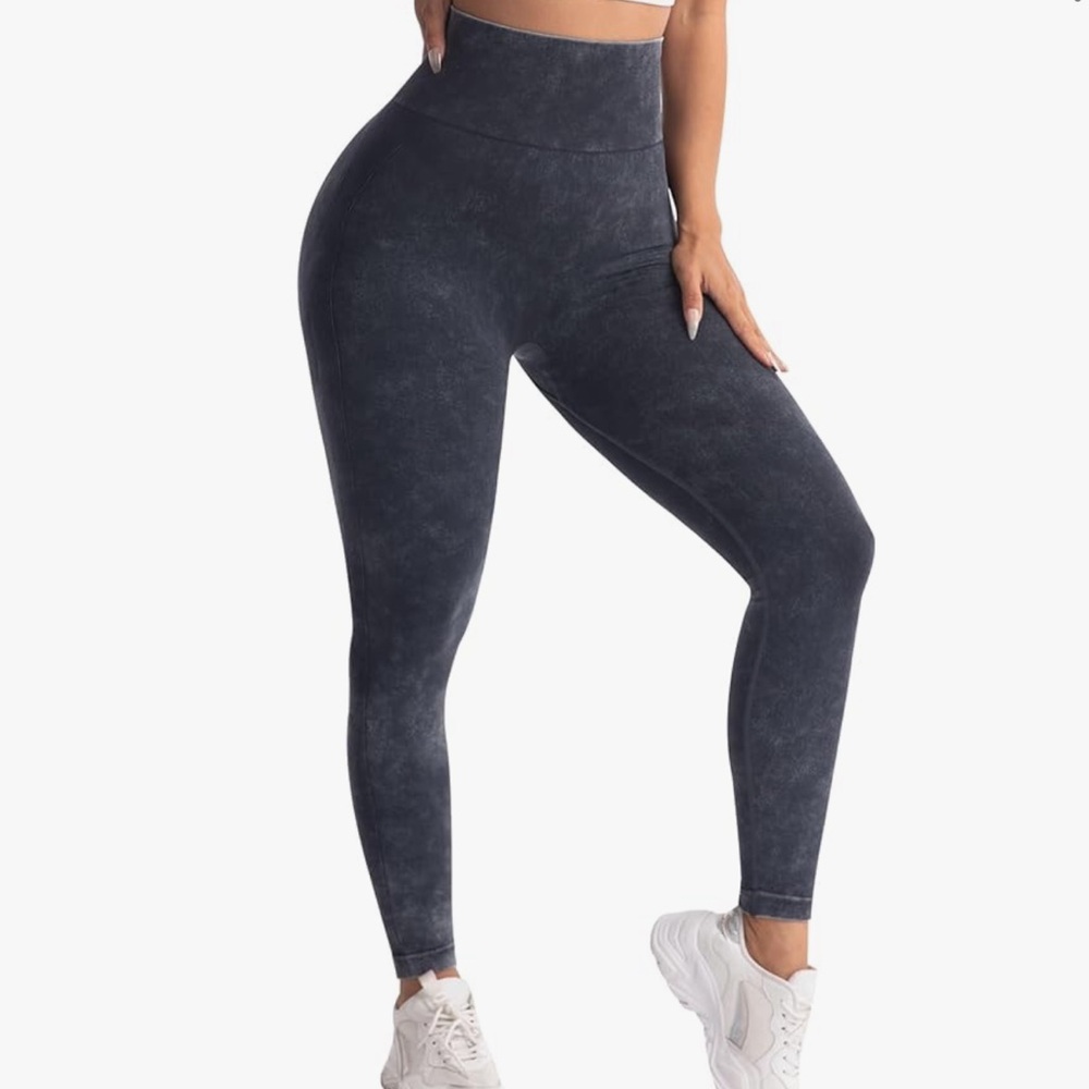 Amazon Women's High-Waist Black Washed Jeggings